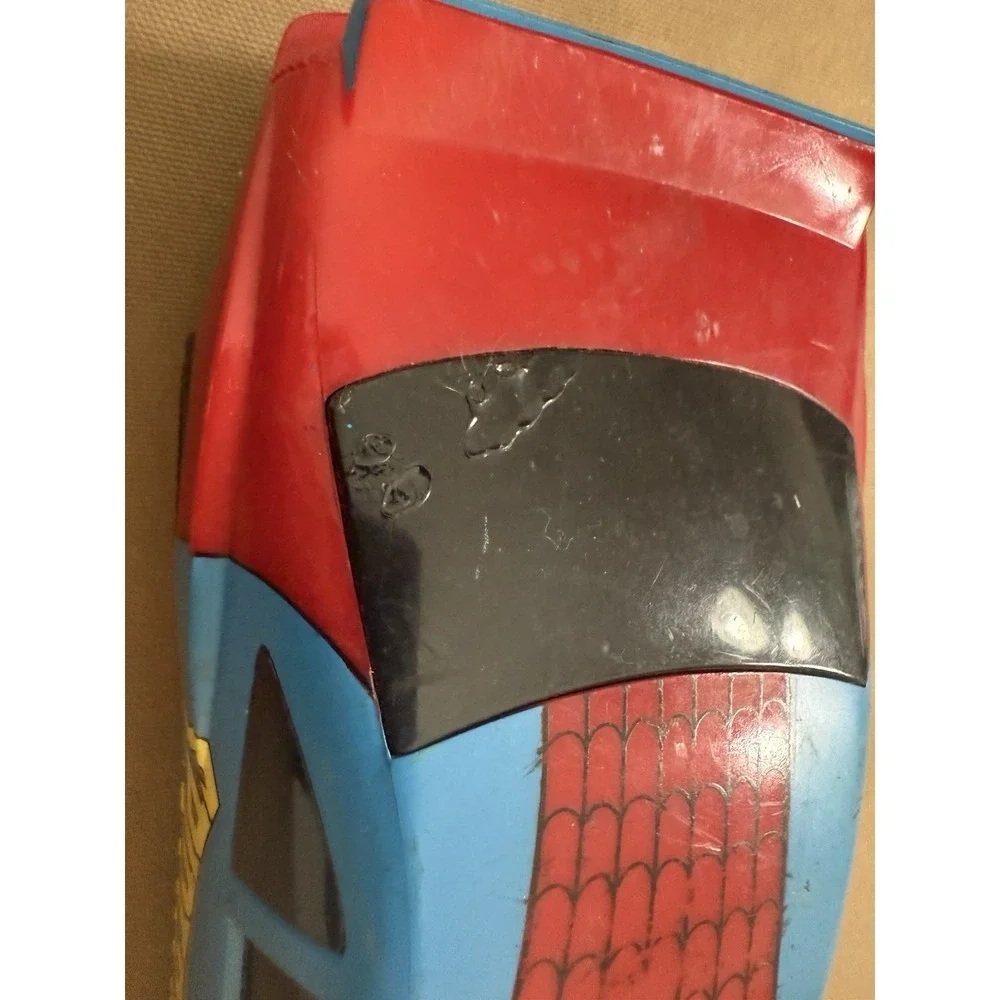 Marvel Spiderman Vintage 2003 Wired RC Remote Control Car Comic Book - No Remote